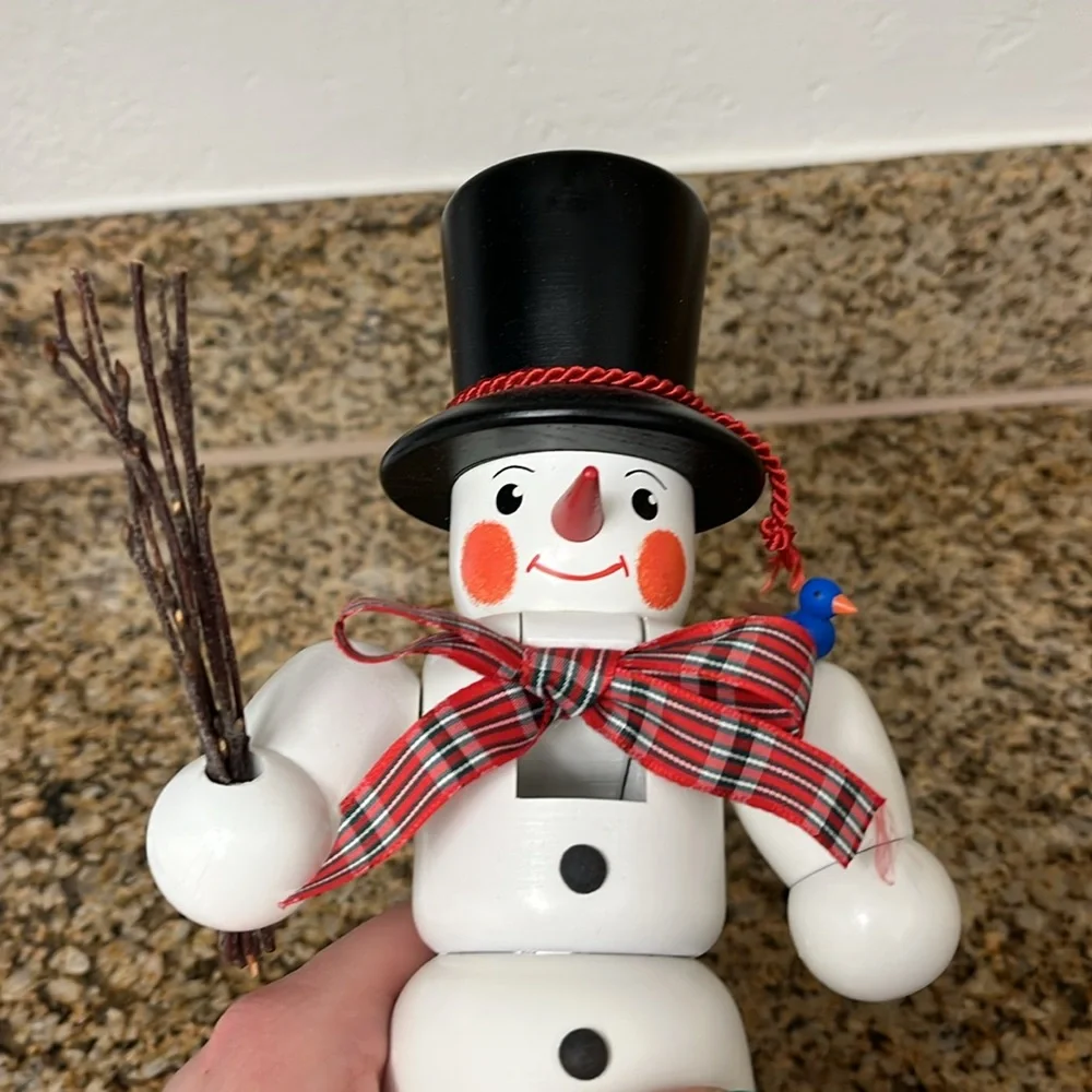 NWOT Christian Ulbricht Snoan Nutcracker Seiffener Nussnackerhaus 8.5”